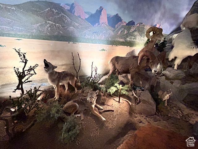 303 RACHEL LN, New Harmony, UT 84757