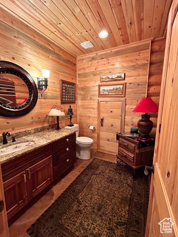 303 RACHEL LN, New Harmony, UT 84757