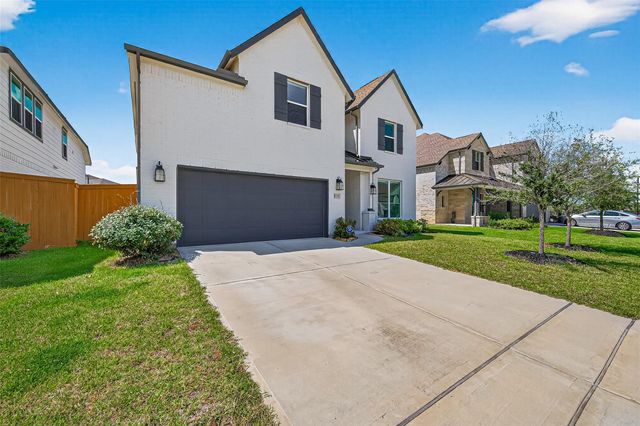 8735 Flounder Rosa Ln, Cypress, TX 77433