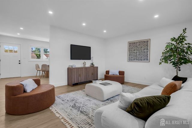 11 Dartmouth Road, Old Bridge, NJ 08859