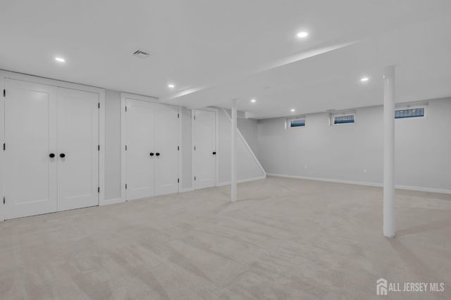 11 Dartmouth Road, Old Bridge, NJ 08859