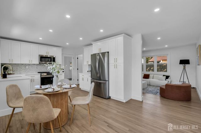 11 Dartmouth Road, Old Bridge, NJ 08859