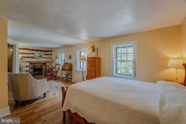40145 MAIN ST, Waterford, VA 20197
