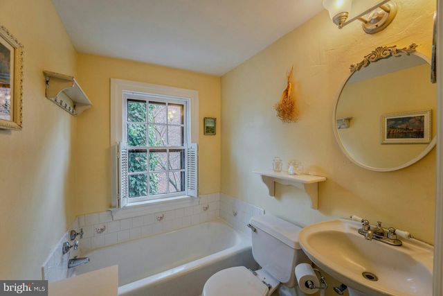 40145 MAIN ST, Waterford, VA 20197
