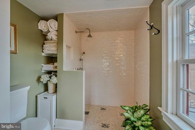 40145 MAIN ST, Waterford, VA 20197