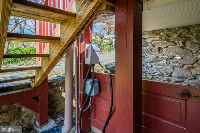 40145 MAIN ST, Waterford, VA 20197
