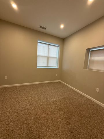 6 Chatham Street 308, Worcester, MA 01609