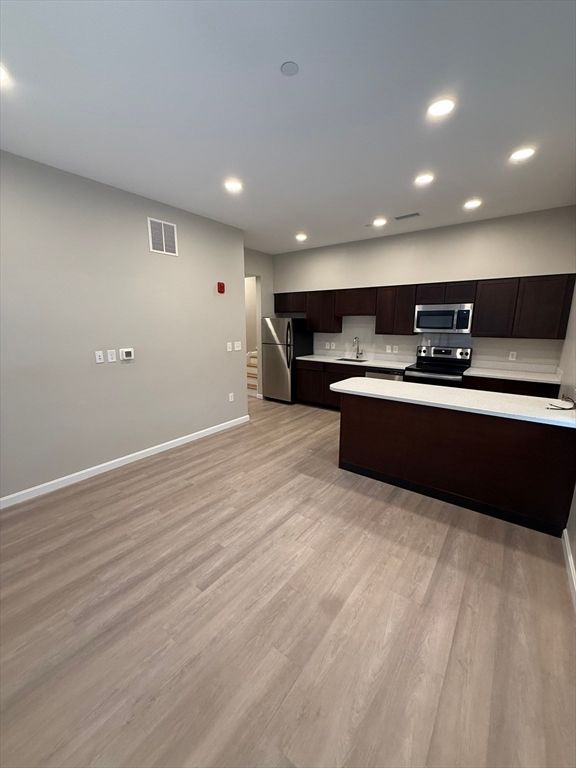 6 Chatham Street 308, Worcester, MA 01609