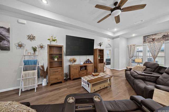 5003 VILLAGE PARK, Marion, TX 78124