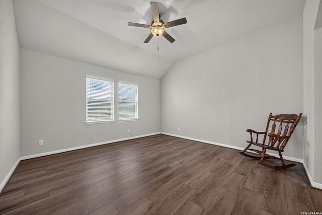 5003 VILLAGE PARK, Marion, TX 78124