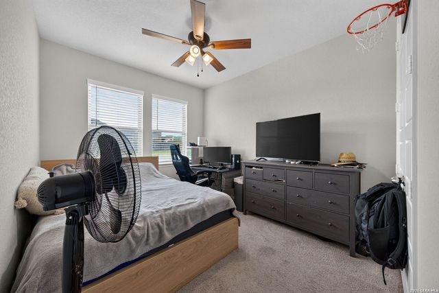 5003 VILLAGE PARK, Marion, TX 78124