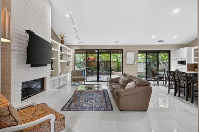 11780 Long Bar Ct, Gold River, CA 95670