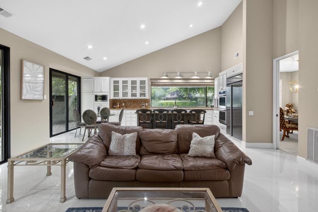 11780 Long Bar Ct, Gold River, CA 95670