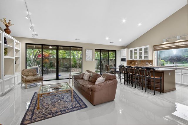 11780 Long Bar Ct, Gold River, CA 95670