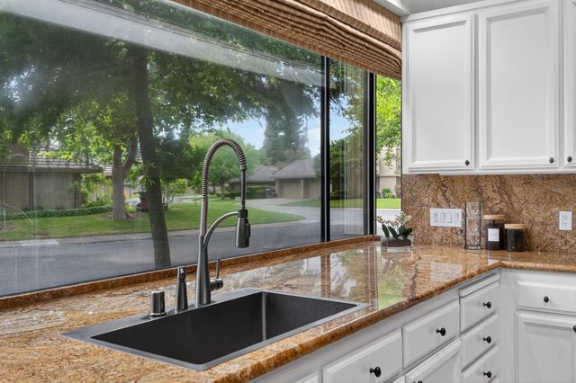11780 Long Bar Ct, Gold River, CA 95670
