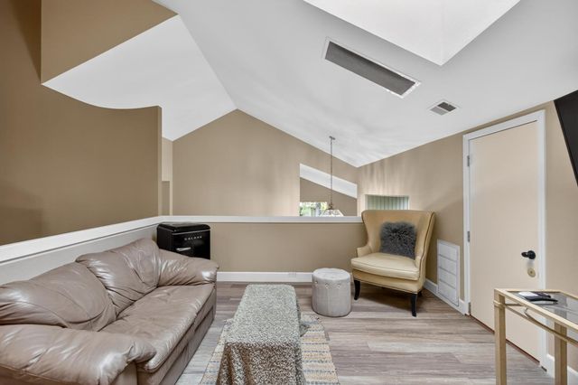 11780 Long Bar Ct, Gold River, CA 95670
