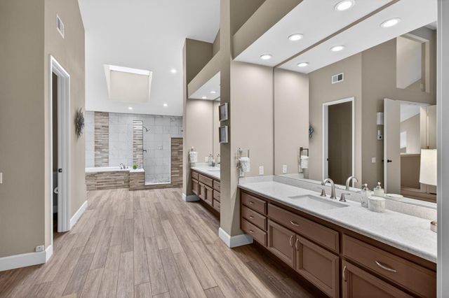 11780 Long Bar Ct, Gold River, CA 95670