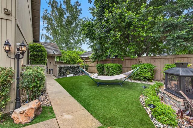11780 Long Bar Ct, Gold River, CA 95670