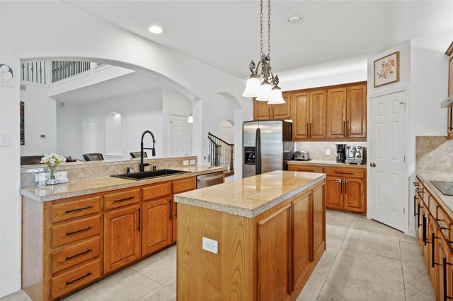 3002 Oaklawn Court, Arlington, TX 76001