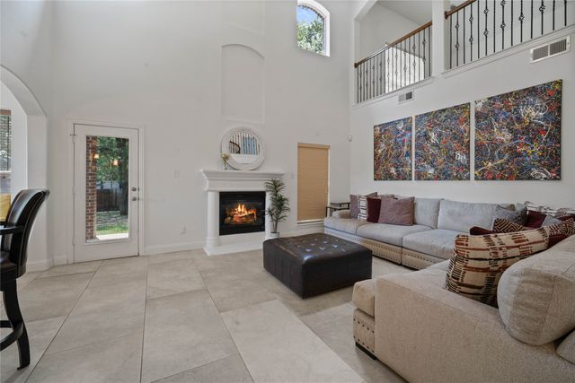 3002 Oaklawn Court, Arlington, TX 76001