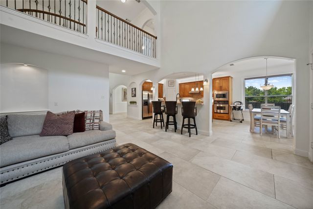 3002 Oaklawn Court, Arlington, TX 76001