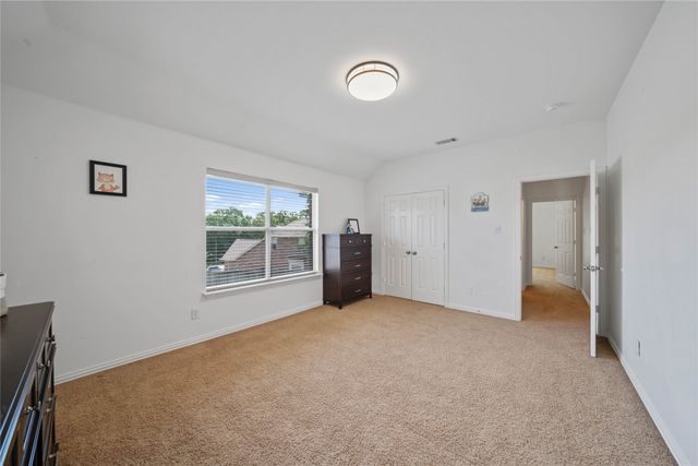 3002 Oaklawn Court, Arlington, TX 76001