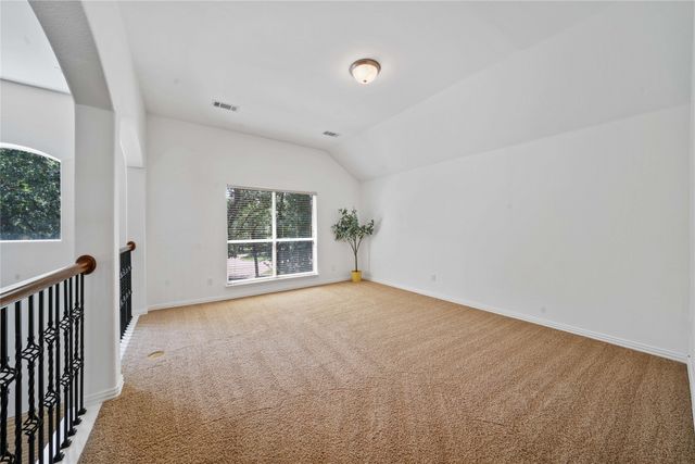 3002 Oaklawn Court, Arlington, TX 76001