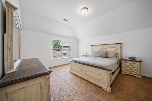 3002 Oaklawn Court, Arlington, TX 76001