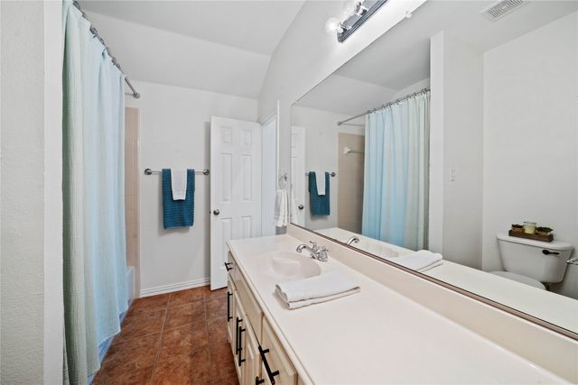 3002 Oaklawn Court, Arlington, TX 76001