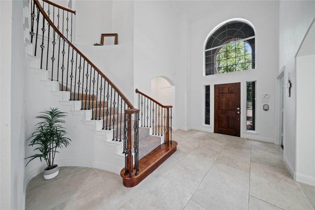 3002 Oaklawn Court, Arlington, TX 76001