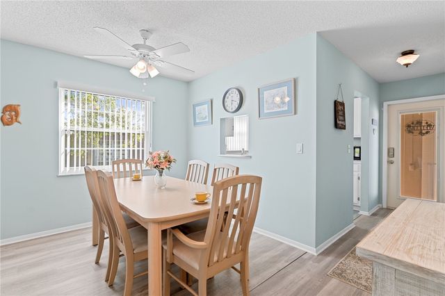 110 Springlake Court 201, Vero Beach, FL 32962