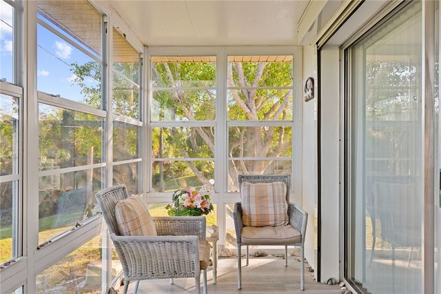 110 Springlake Court 201, Vero Beach, FL 32962