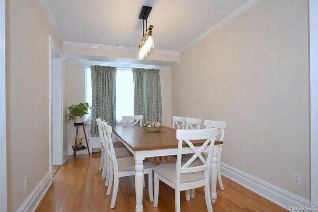 9 Agnes Court, Melville, NY 11747