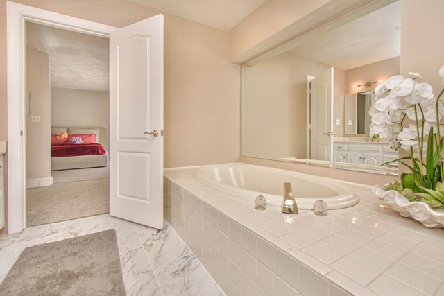 168 Bogey LN, Salem, VA 24153