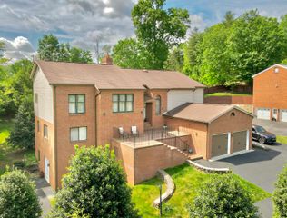 168 Bogey LN, Salem, VA 24153
