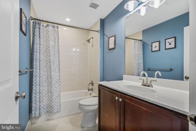 1334 MEMORIAL DR, Warwick, PA 18974