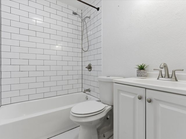 1905 Franklin Street, Irving, TX 75060