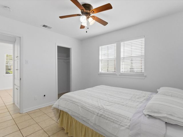 1905 Franklin Street, Irving, TX 75060