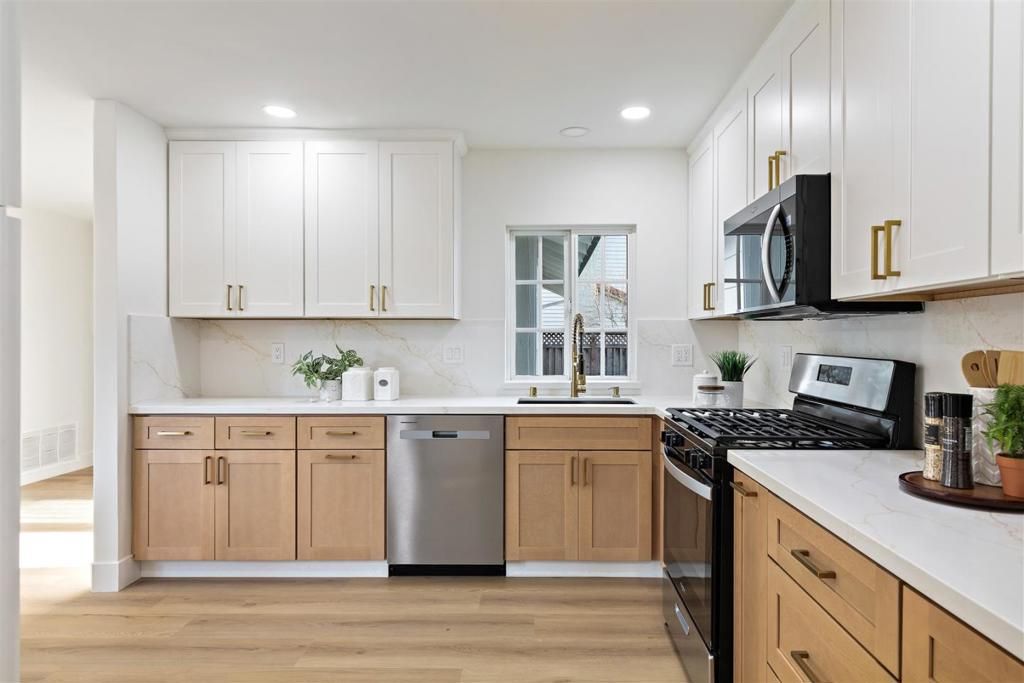 Image 10 of property listing at 1317 Tourney Drive, San Jose, CA 95131