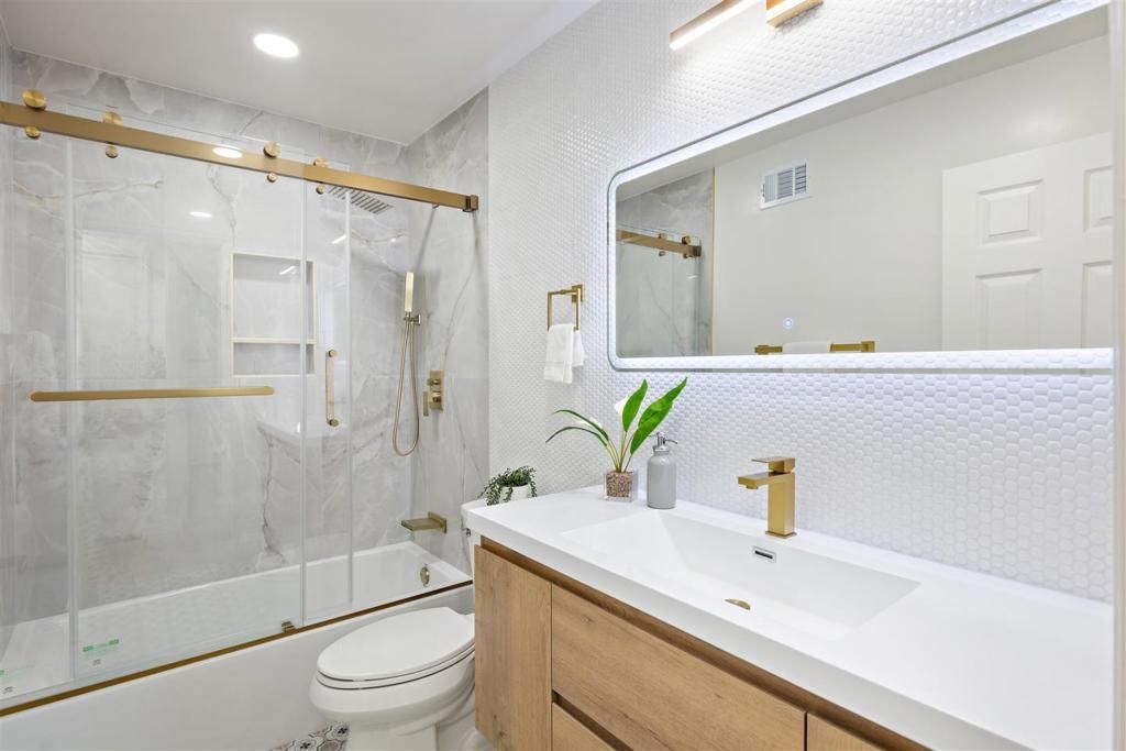 Image 17 of property listing at 1317 Tourney Drive, San Jose, CA 95131