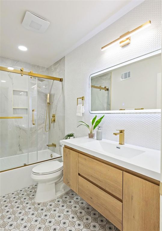 Image 18 of property listing at 1317 Tourney Drive, San Jose, CA 95131