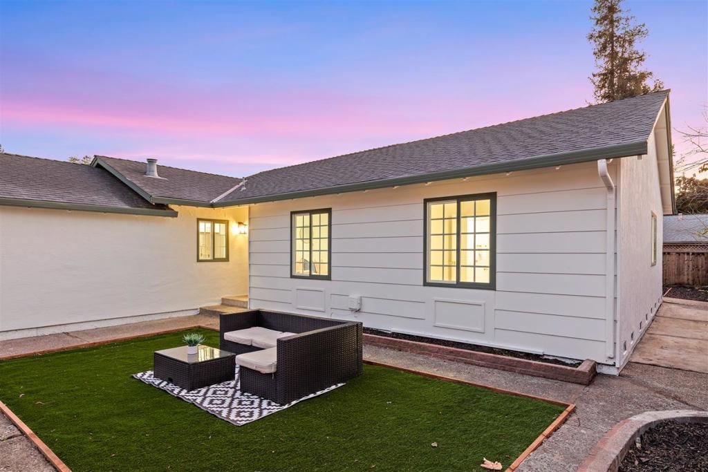 Image 2 of property listing at 1317 Tourney Drive, San Jose, CA 95131