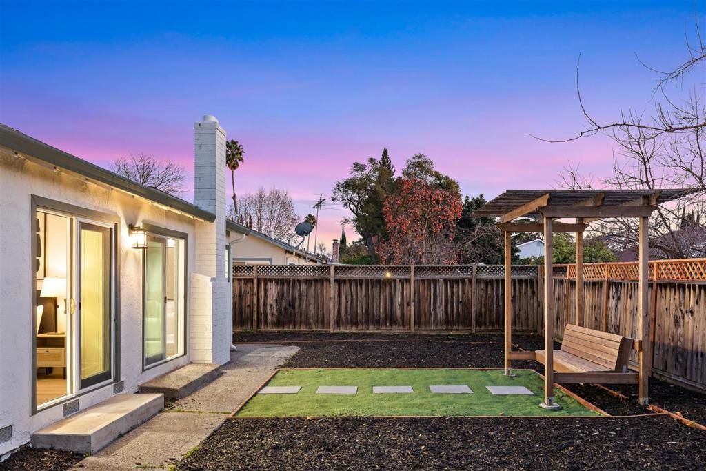 Image 21 of property listing at 1317 Tourney Drive, San Jose, CA 95131