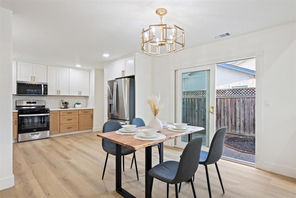 Image 8 of property listing at 1317 Tourney Drive, San Jose, CA 95131