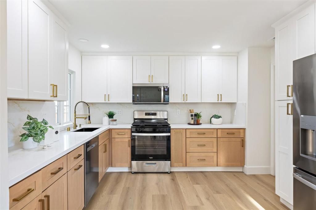 Image 9 of property listing at 1317 Tourney Drive, San Jose, CA 95131