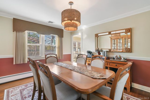 16 Ethan Allen Court, Orangeburg, NY 10962