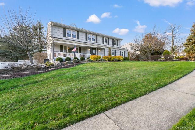 16 Ethan Allen Court, Orangeburg, NY 10962