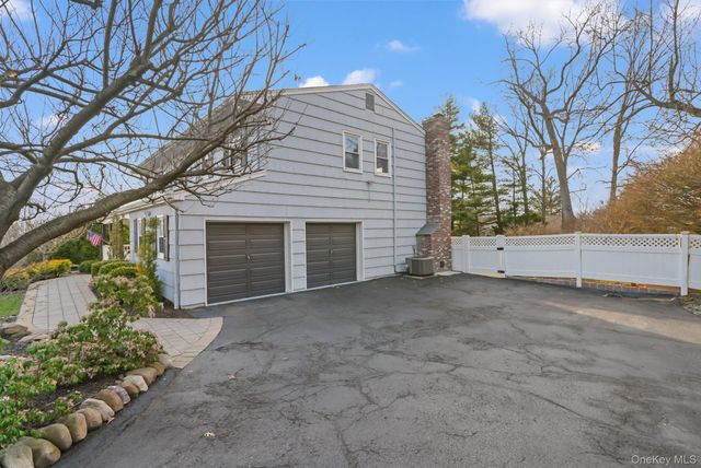 16 Ethan Allen Court, Orangeburg, NY 10962