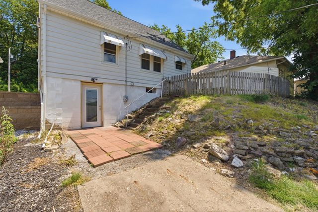 3744 12th Street, Rock Island, IL 61201