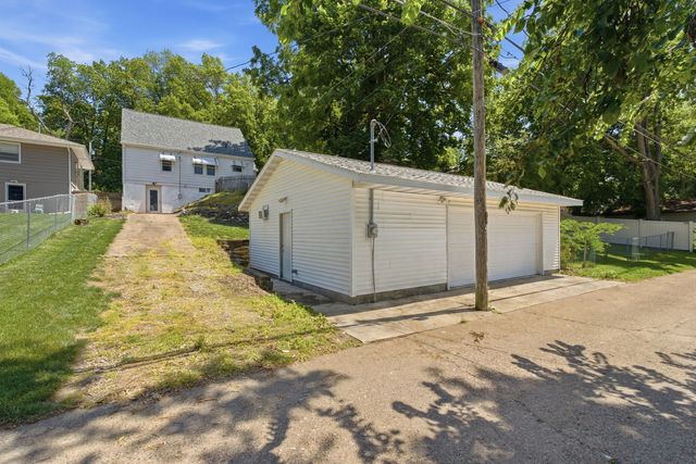 3744 12th Street, Rock Island, IL 61201